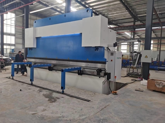 600tn/4600 CNC 프레스 브레이크 Y1,Y2,X R+powered 전환은 제의합니다
