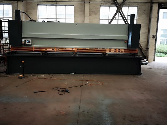 Qc12k-6x3200 금속 자동 수력 단두대 전단 장치 3200 Mm