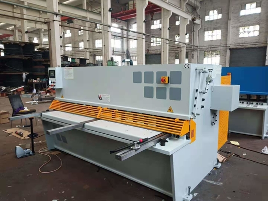 12 밀리미터는 대패날 금속을 위해 수력 전단 장치 Cnc 전단기 기계를 누릅니다